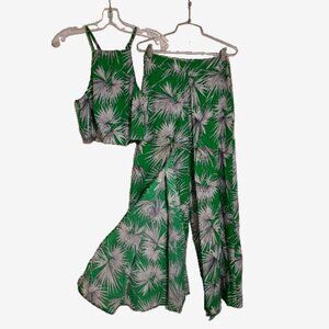 Green Palm Leaf Two-Piece Set